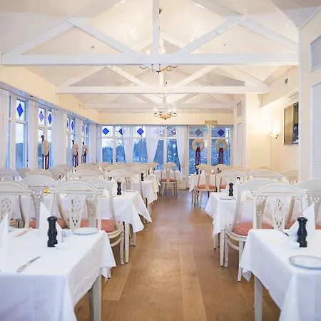 Losby Gods Manor Лёренскуг