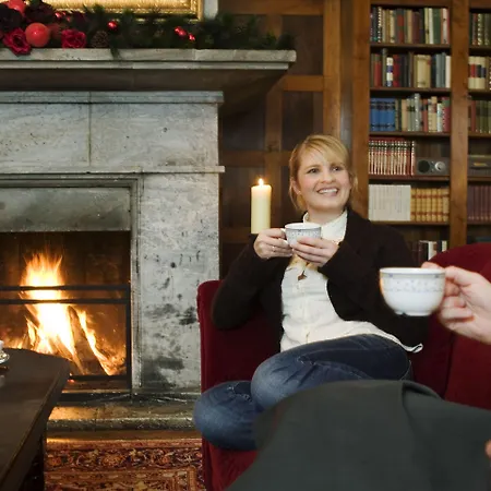 Losby Gods Manor Лёренскуг