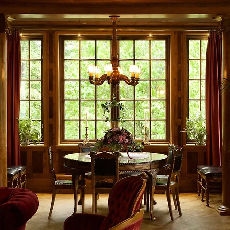 Losby Gods Manor Лёренскуг