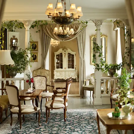 Semesteranläggning (resort) Losby Gods Manor 5*